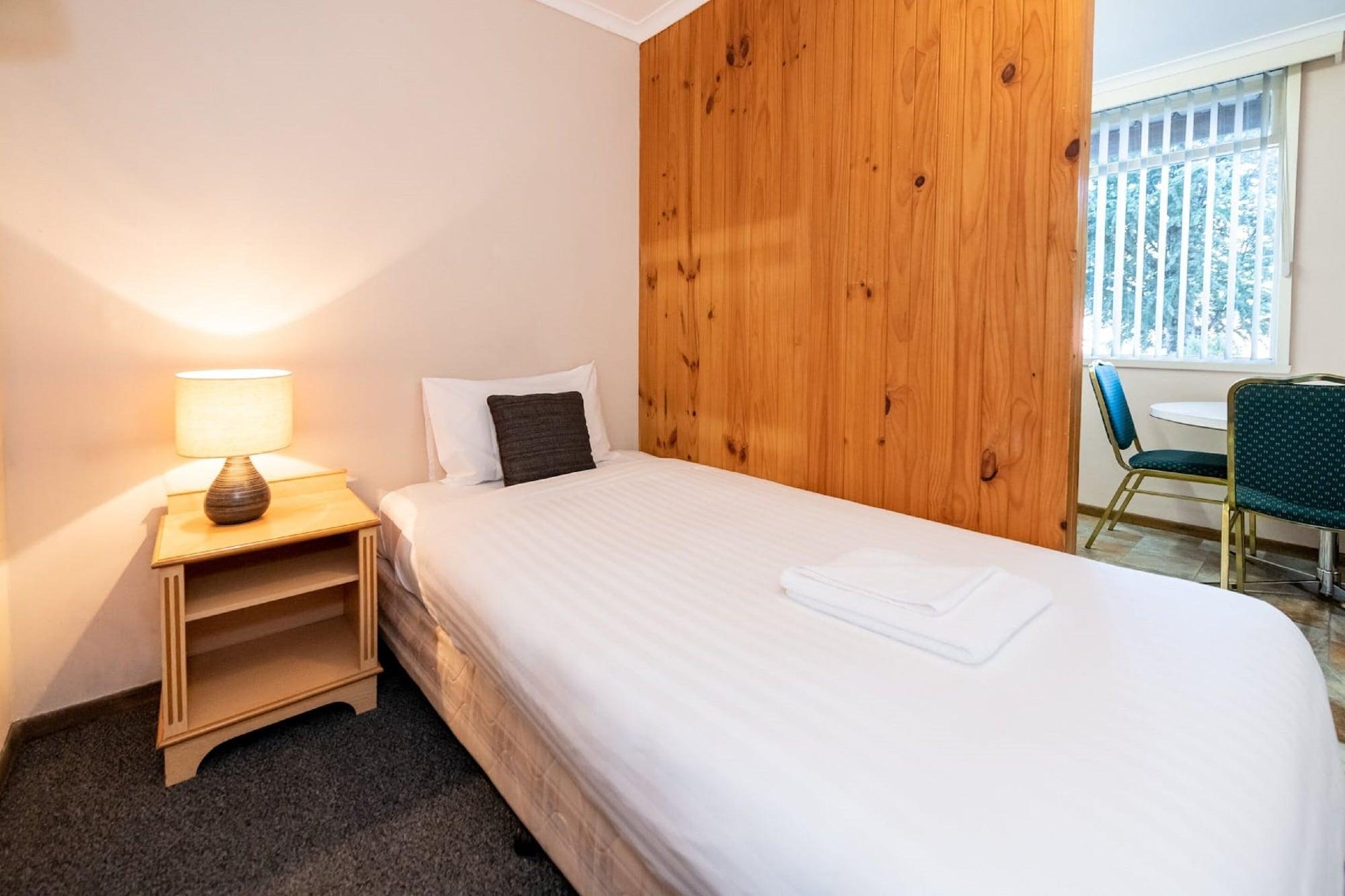Silver Hills Motel Queenstown Exterior photo