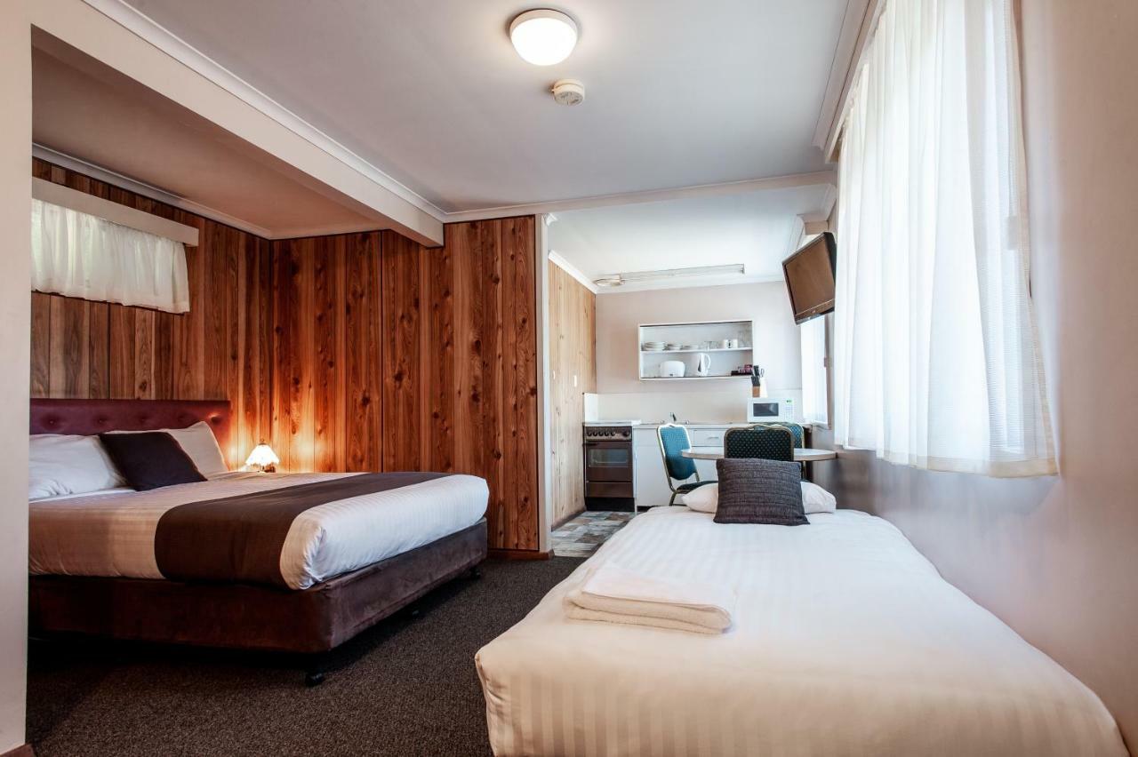 Silver Hills Motel Queenstown Exterior photo